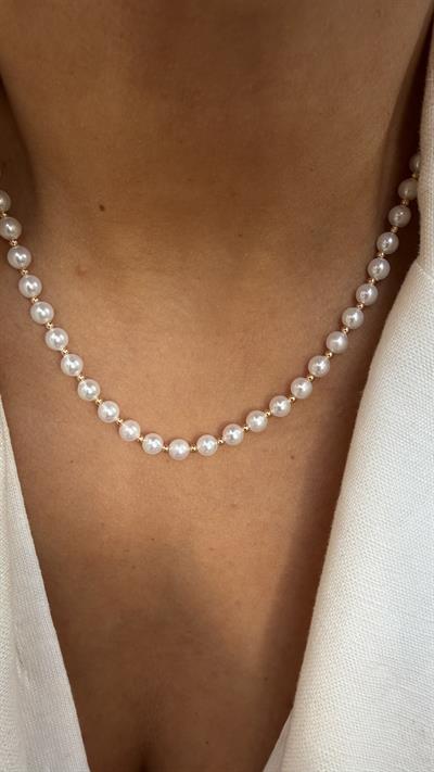 Timeless Pearly