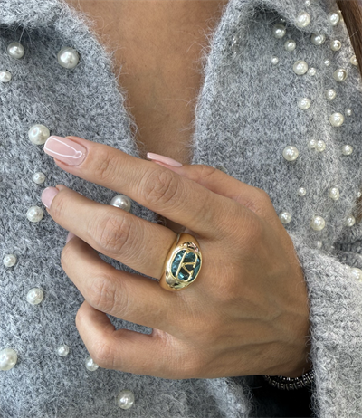 V-Ring