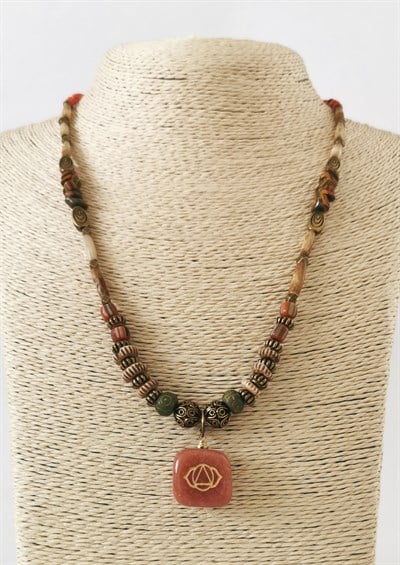 Doğal Taş Detaylı Bohem Etnik Tasarım Kolye