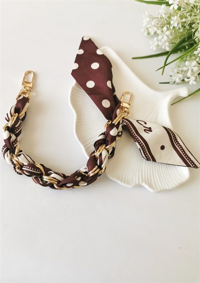 Kahverengi Fularlı Çanta Aksesuarı Charm 40 cm Gold Zincir Detaylı Şık Çanta Süsü