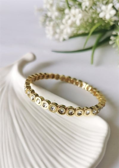 Zirkon Taşlı Çelik Bileklik – Lastikli Gold Tasarım