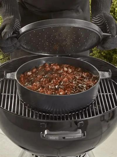 Weber Dutch Oven Duo GBS – Döküm Tencere Seti Çift Fonksiyonlu Kapak / Tava | 6,8 L Kapasite | Emaye Kaplı