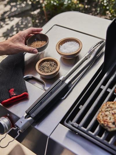 Weber Genesis® E-335 Siyah Gazlı Barbekü – 3 Brülör | XL Sear Zone | Side Burner