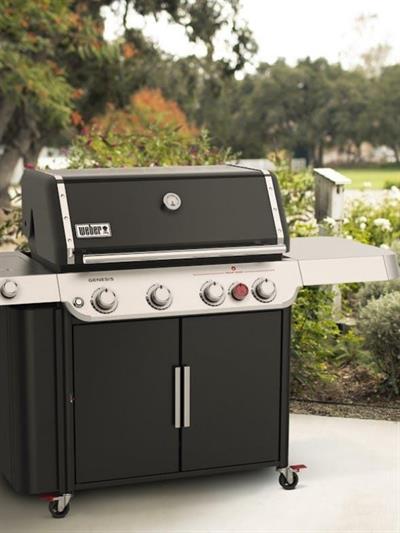 Weber Genesis® E-435 Siyah Gazlı Barbekü – 4 Brülör + Ekstra Large Sear Zone + Side Burner