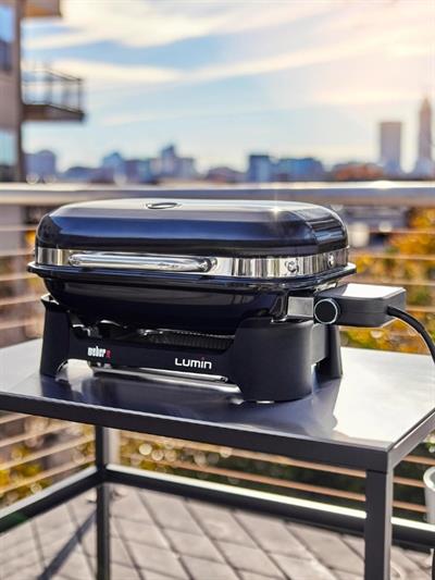 Weber Lumin™ Compact 1000 Elektrikli Izgara – Black 2 200 W | 315 °C Sear | Smoke · Steam · Keep Warm