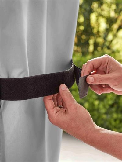 Weber Premium Barbecue Cover 7178 – Genesis® II 200 Serisi Su Geçirmez Polyester | UV Korumalı | Cırtlı Sabitleme Kayışları