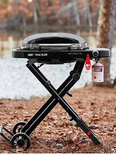 Weber Traveler Compact – Stealth Siyah 49 × 26 cm Döküm Izgara | 2,8 kW Brülör | Tek Pedalla Katlanır