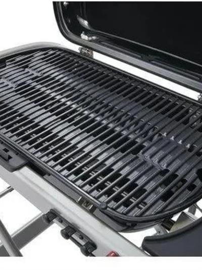 Weber Traveler Taşınabilir Gazlı Barbekü – 3,8 kW | 63 × 34 cm | Tek Pedalla Katlanır