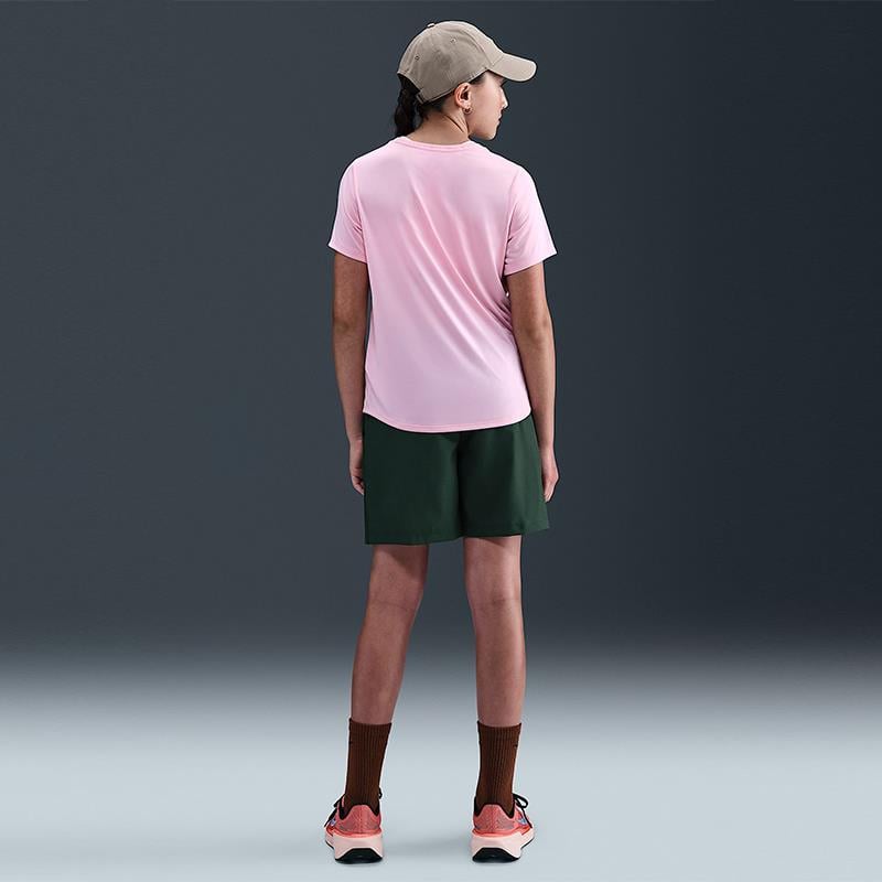 Nike One Fitted Kız Çocuk Dri-FIT Kısa Kollu Antreman Tişörtü