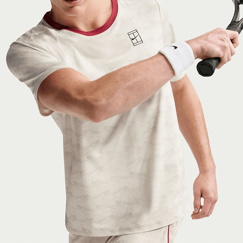 NikeCourt Advantage Erkek Tenis Tişörtü
