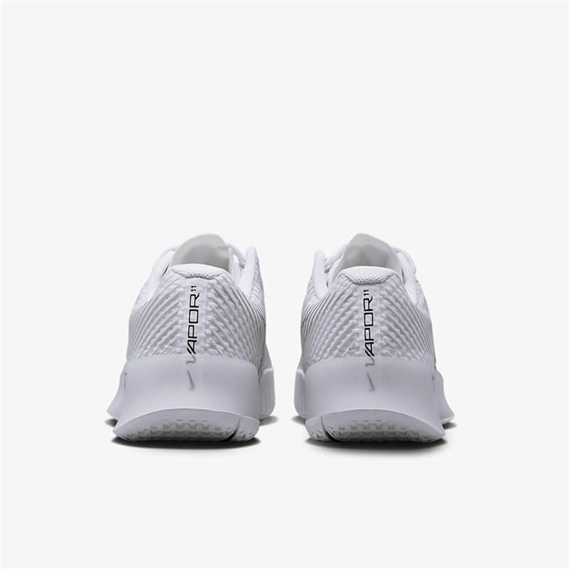 NikeCourt Air Zoom Vapor 11 Sert Kort Kadın Tenis Ayakkabısı