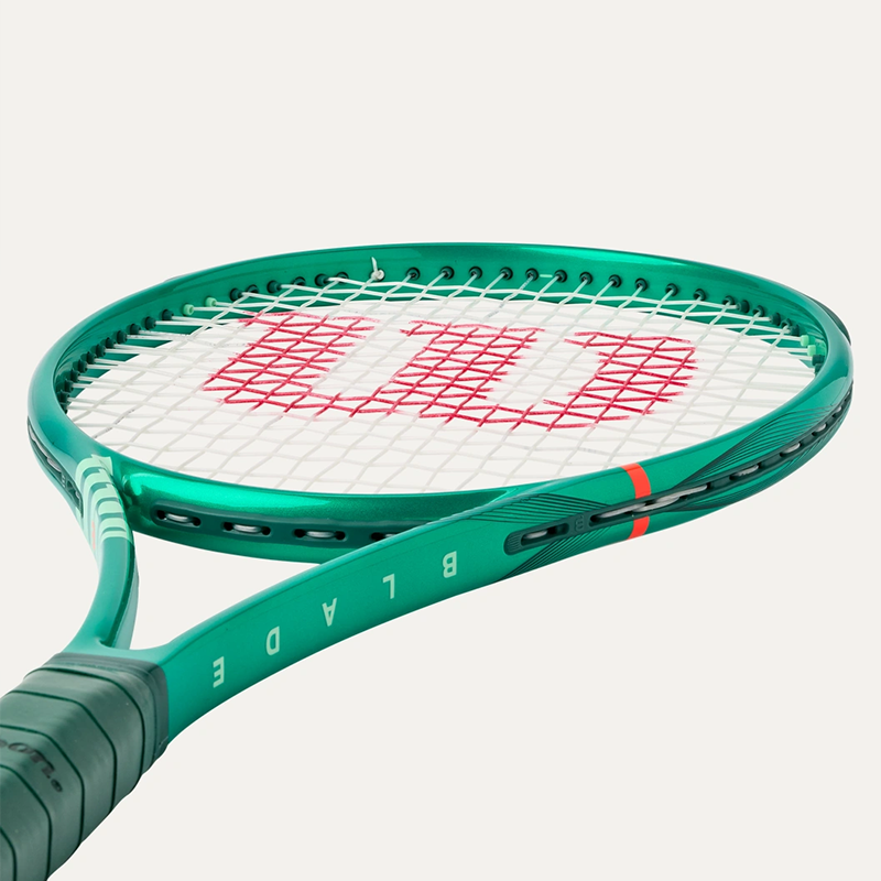 Wilson Blade 98 18x20 v10 Tenis Raketi (305gr.)
