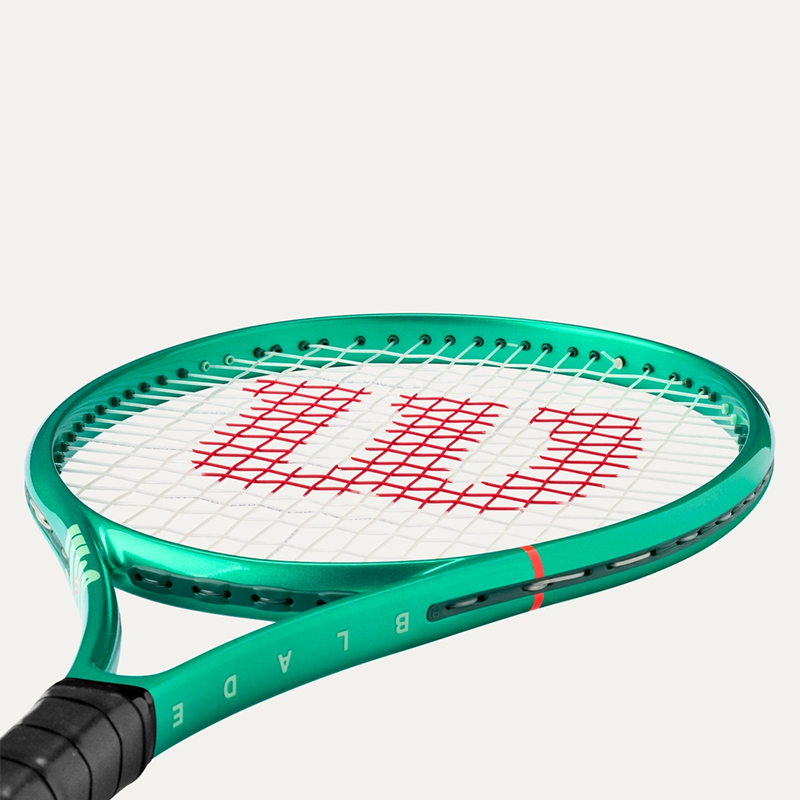 Wilson Blade 26 V10 Çocuk Tenis Raketi