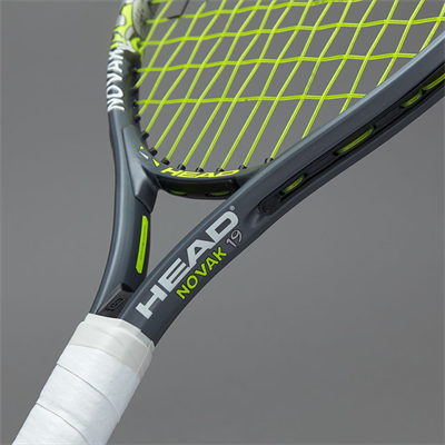 Novak 19 Tenis Raketi