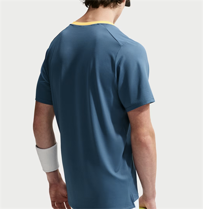 NikeCourt Advantage Dri-FIT Erkek Tenis Tişörtü