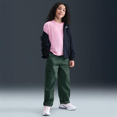 Nike Sportswear Essential Kız Çocuk Antreman Tişörtü