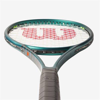 Wilson Blade 98 (16x19) v9 Tenis Raketi