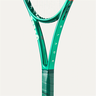 Wilson Blade 100UL v10 Tenis Raketi (265gr.)
