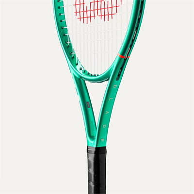 Wilson Blade 26 V10 Çocuk Tenis Raketi