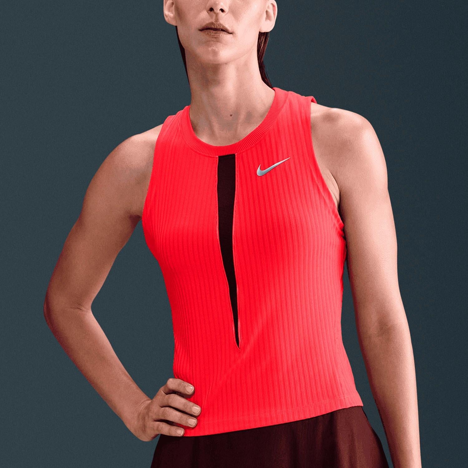NikeNikeCourt Fall Slam Dri-FIT Kadın Tenis Atleti