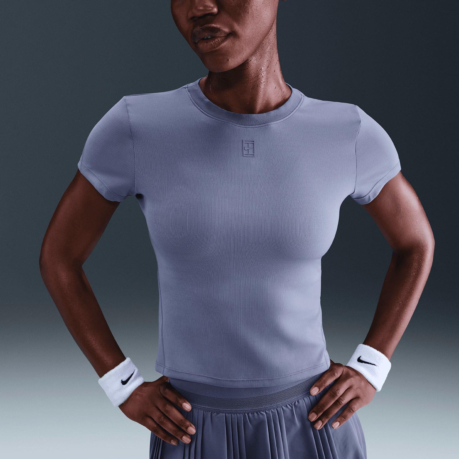 NikeNikeCourt Advantage Dri-FIT Kısa Kollu Kadın Tenis Üstü