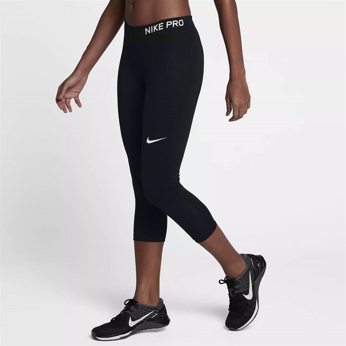 Nike Pro Kadın Antrenman Capri Siyah | Merit Spor