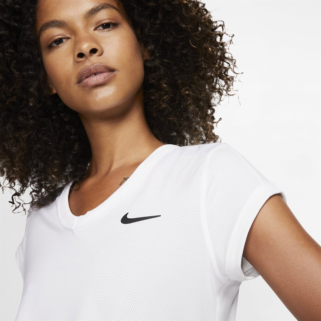 Nike Court Dri-Fit Kadın Tenis Tişörtü | Merit Spor