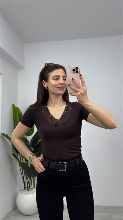 1015 V Yaka Dantelli Bady Kahverengi