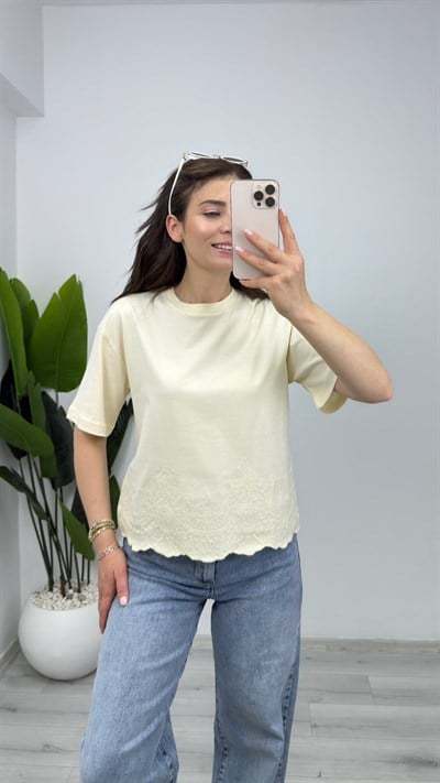 2410 Güpür Detaylı Basic Tişört Sarı