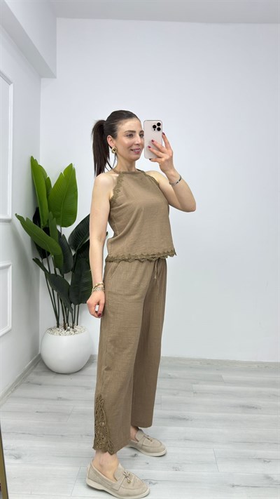 580478 Dantel Detay İp Askılı Bluz Pantolon Takım Bej