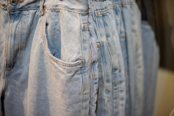 Baggy Pantolon Nasıl Kombinlenir?