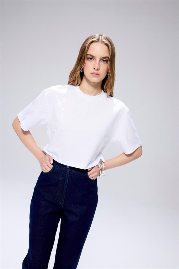 Flower Embroidery Detail Crop White T-shirt