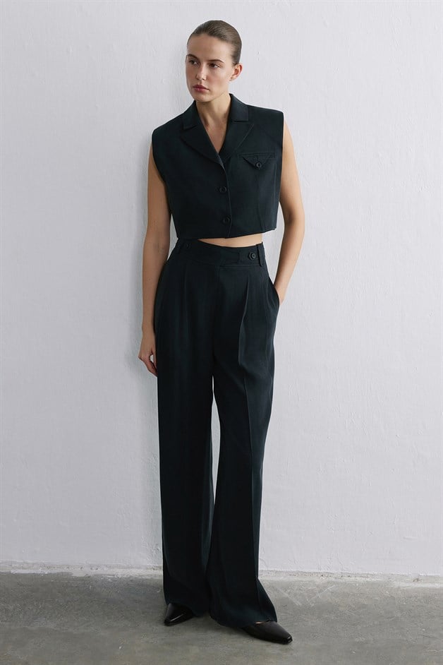 High Waist Wide Leg Pleated Black Trousers