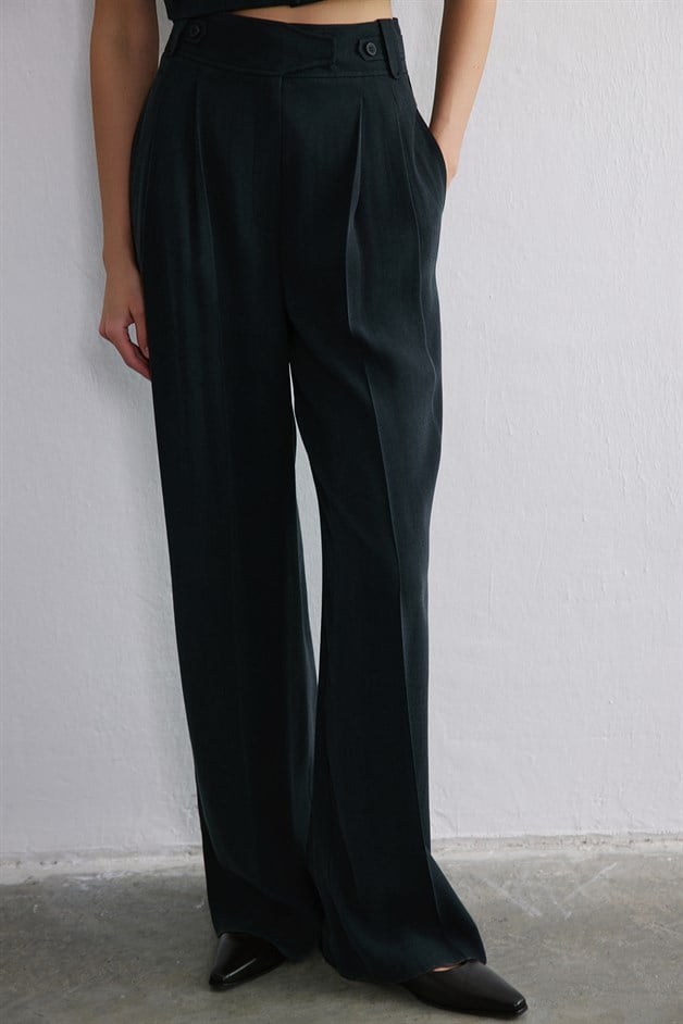 High Waist Wide Leg Pleated Black Trousers