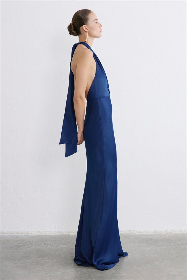 Boyundan Bağlamalı Lacivert Elbise