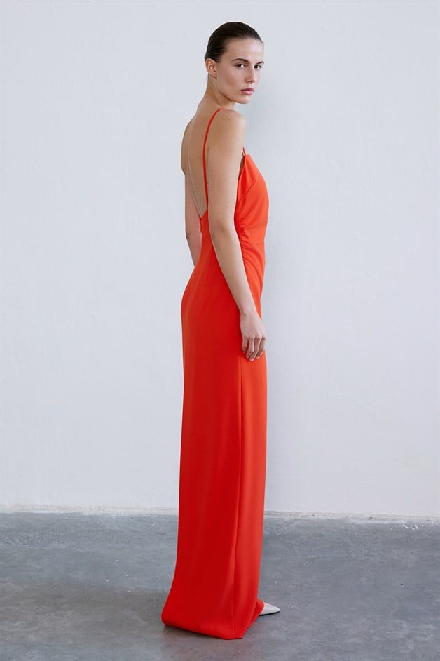 Straplez Yırtmaçlı Maxi Narçiçeği Elbise