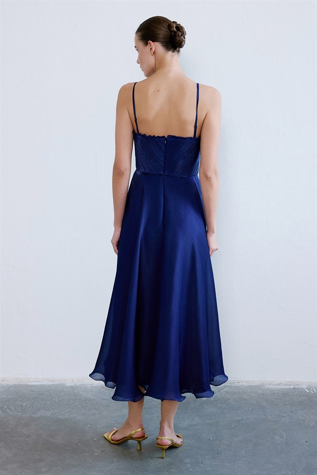 İnce Askılı Kloş Midi Lacivert Elbise