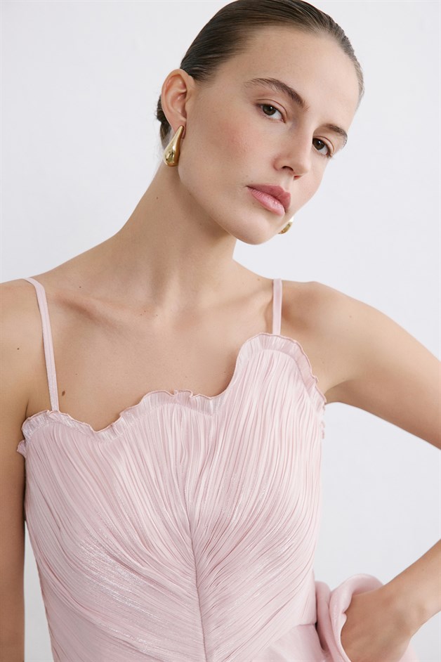 İnce Askılı Kloş Midi Pudra Elbise