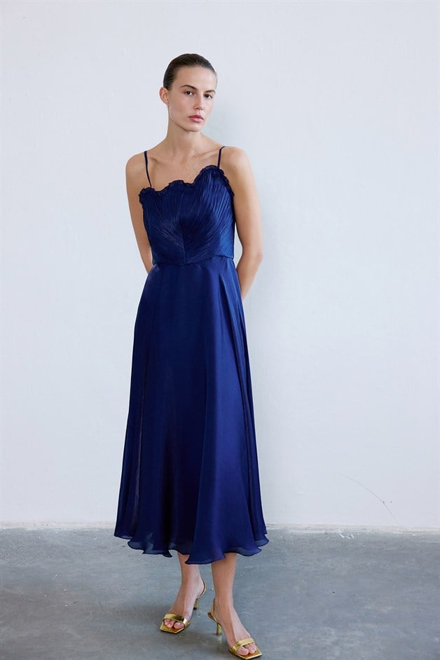 İnce Askılı Kloş Midi Lacivert Elbise