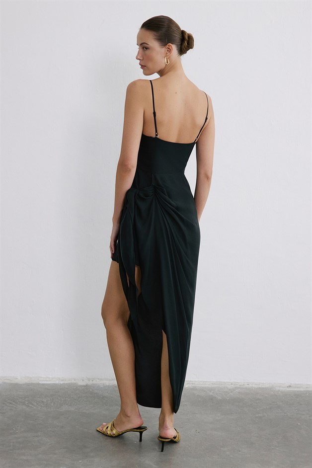 Asimetrik Bağlamalı Midi Siyah Elbise