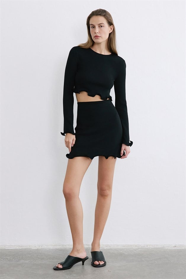 Crew Neck Knit Black Blouse