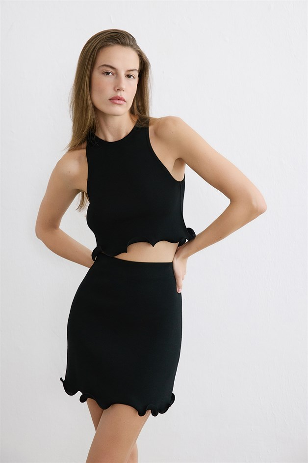 Bisiklet Yaka Kolsuz Siyah Crop Triko Bluz