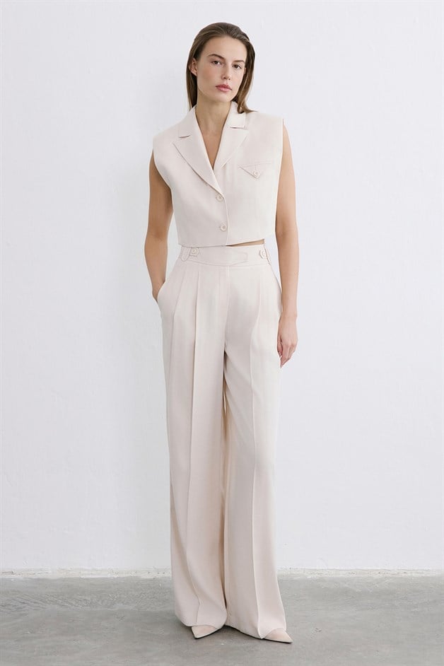 Blazer Collar Padded Crop Beige Vest