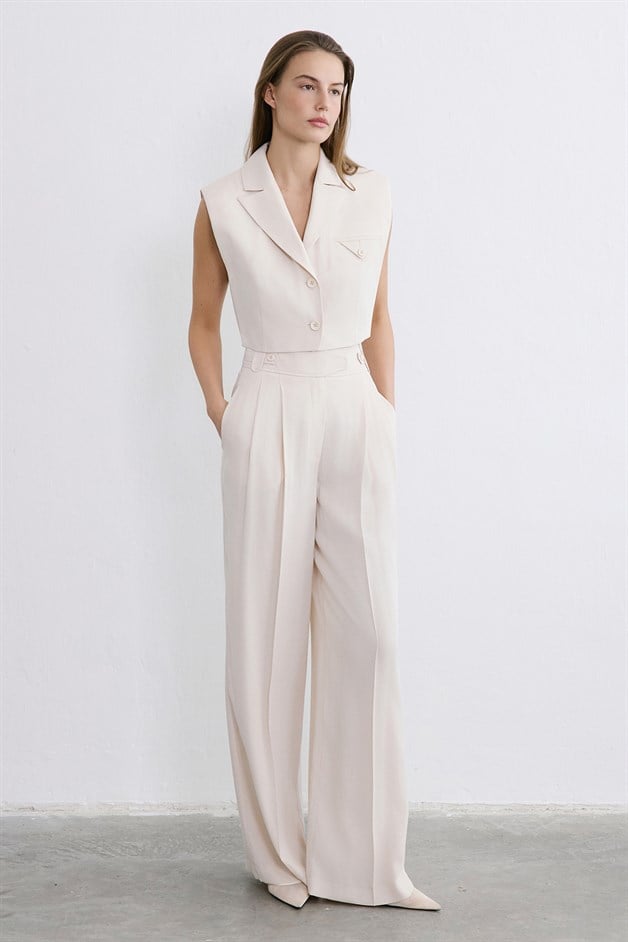 Blazer Collar Padded Crop Beige Vest