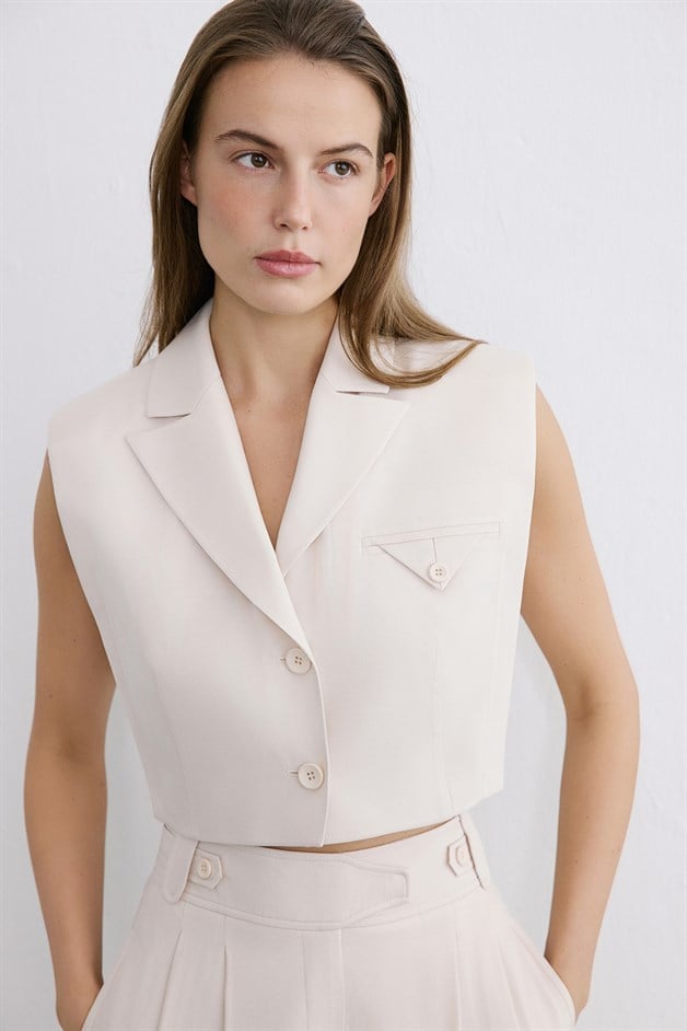 Blazer Collar Padded Crop Beige Vest