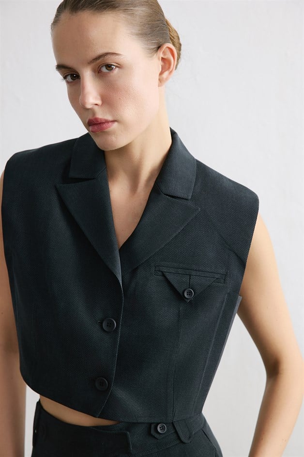 Blazer Collar Padded Crop Black Vest
