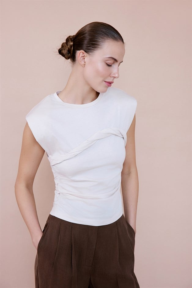 Crew Neck Padded Knit Beige T-shirt