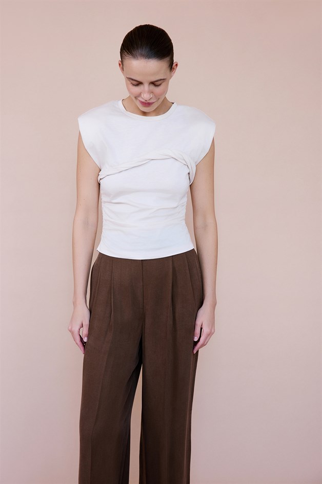 Crew Neck Padded Knit Beige T-shirt