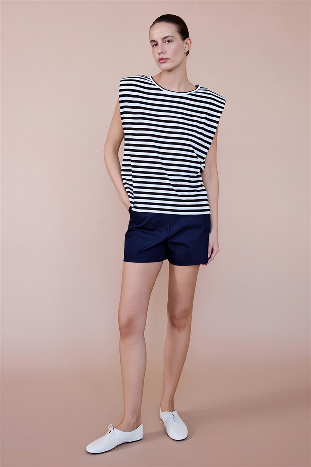 Padded Knit Brown White T-shirt