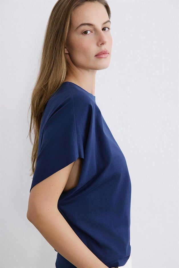Crew Neck Knit Navy T-shirt